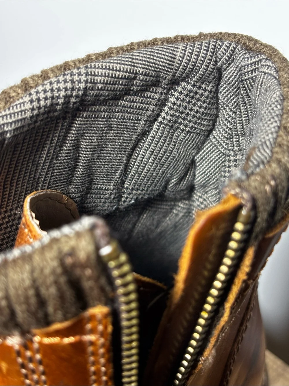 Crevo Camden Brown Leather Lace-Up Boots Size 9.5 US